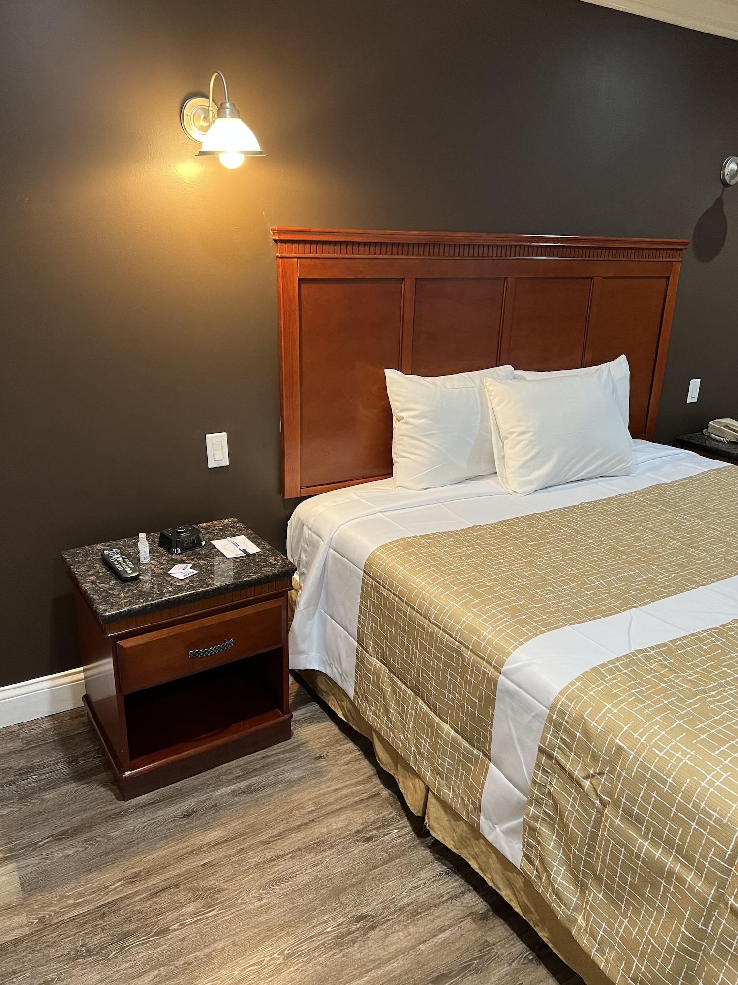 Travelodge By Wyndham בריאה מראה חיצוני תמונה